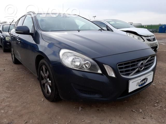 V60 V60, V60 Cross Country  31329137