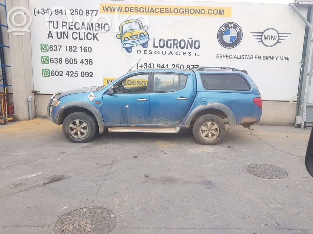 L200 L200, L300, L400 Space Gear  7801A392