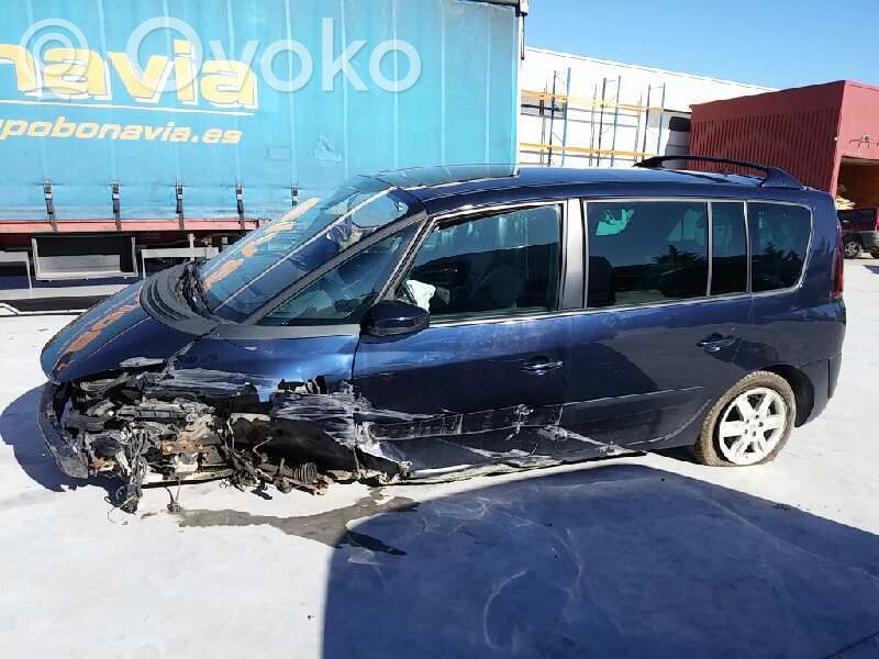 Espace IV Espace  8200413533