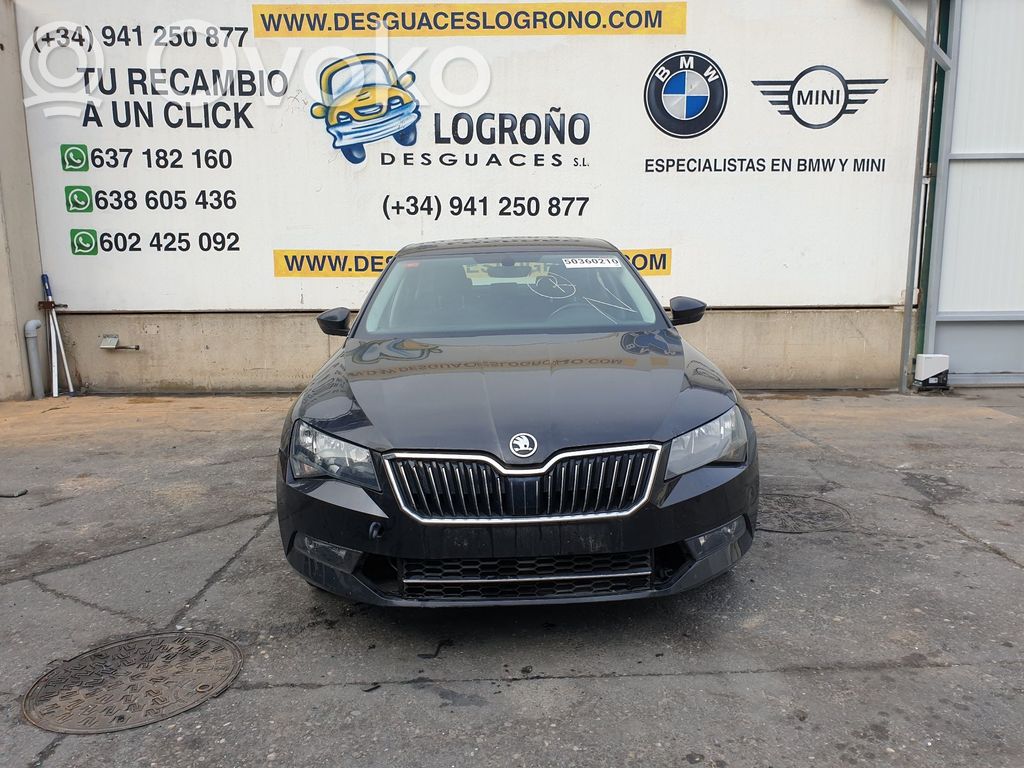 Superb B8 (3V) Superb  5Q0614517CT