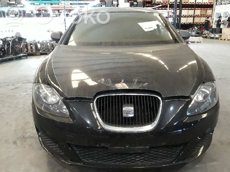 Leon (1P) Leon  3C0820743BT