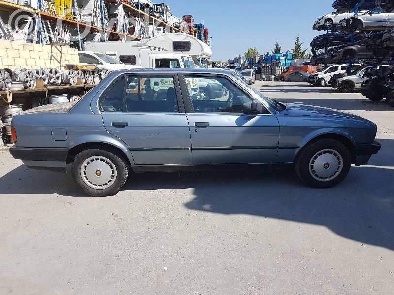3 E30 Series 3  1906571