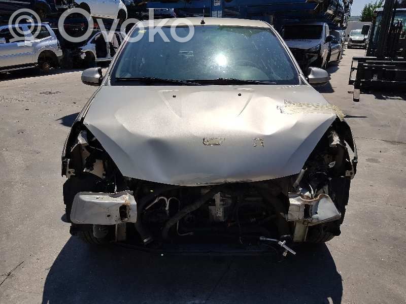 Sandero Sandero, Sandero Stepway  8201002106