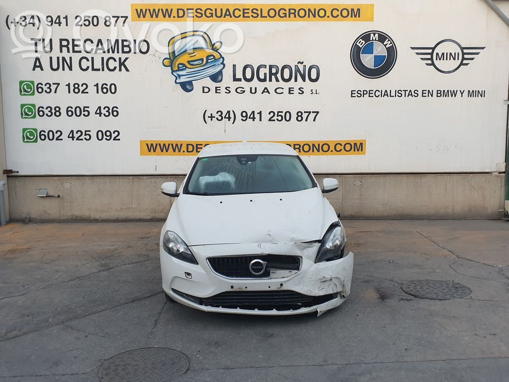 V40 Cross country V40 Cross Country  31320347