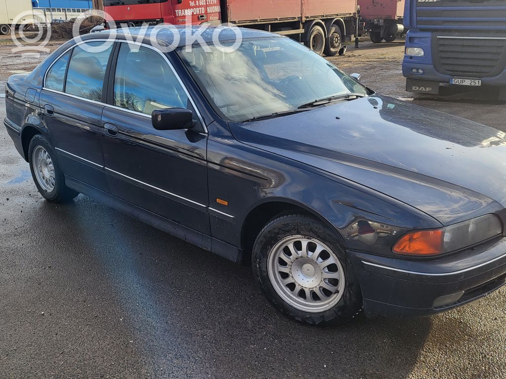 5 E39 Series 5  6907371