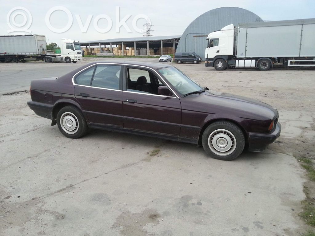 5 E34 Series 5  1129806
