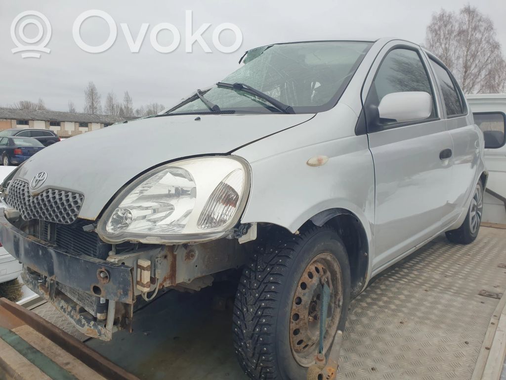 Yaris Yaris  015709