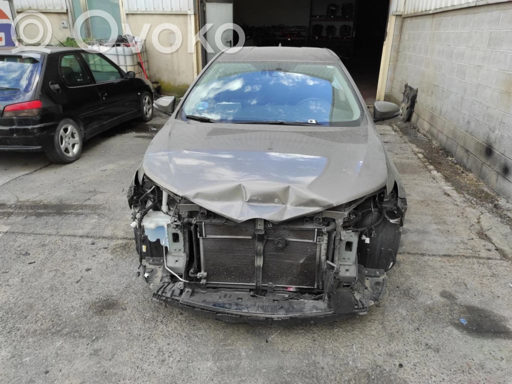 Auris E180 Auris  CVVS75F0AE