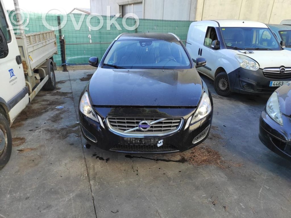 V60 V60, V60 Cross Country  SLV31329137