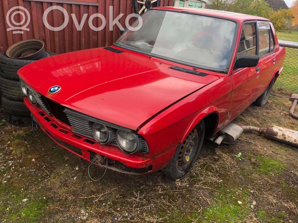 5 E28 Series 5