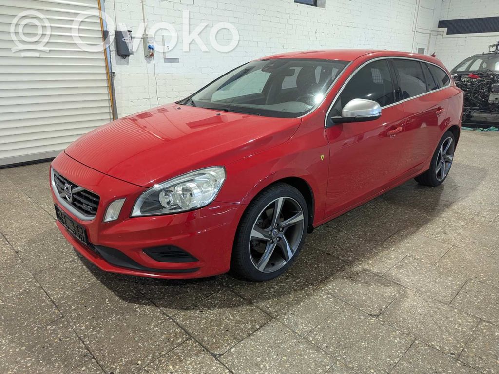 V60 V60, V60 Cross Country  BM5G6675EA