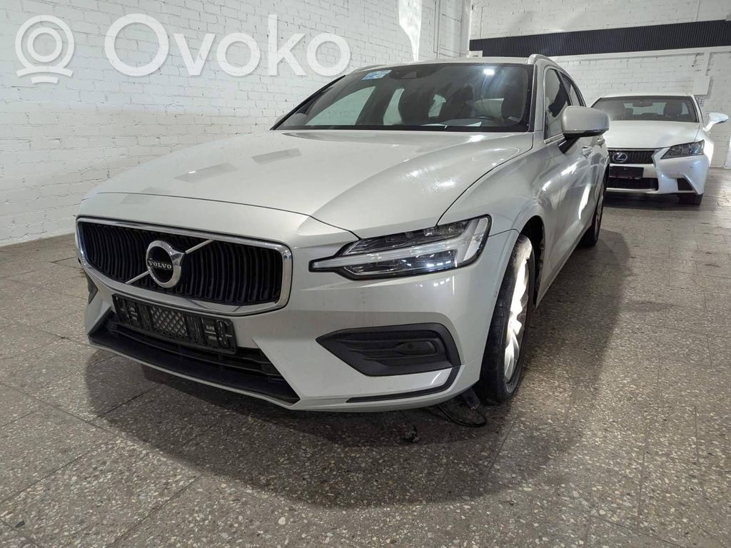 V60 V60, V60 Cross Country  31439594