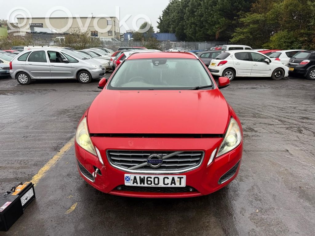 V60 V60, V60 Cross Country  31313854