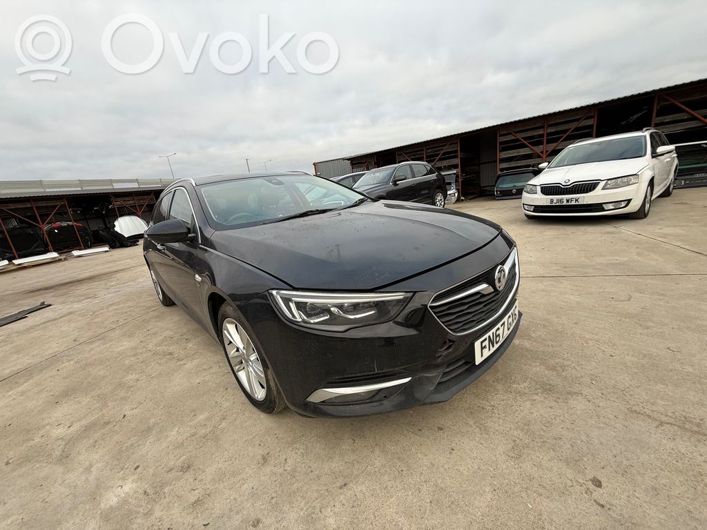 Insignia B Insignia  84225594