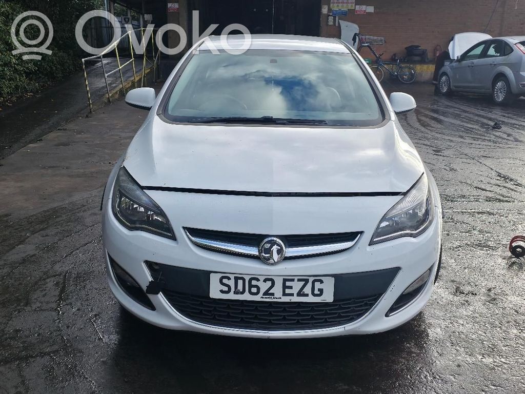 Astra J Astra  13306459