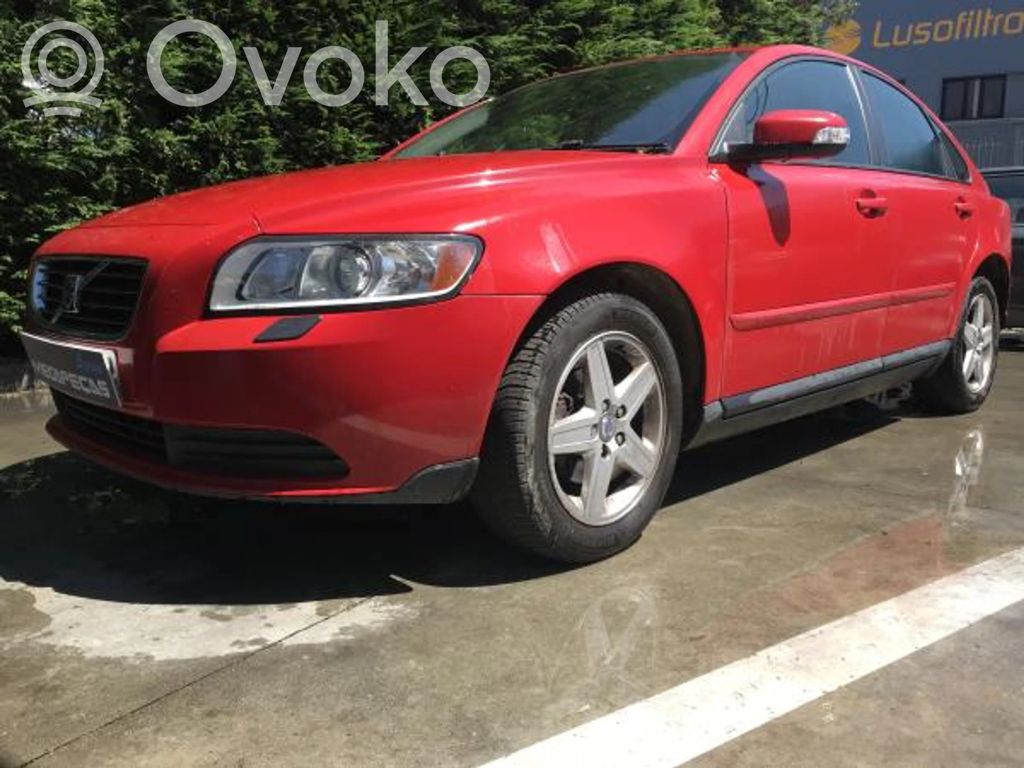 S40 S40, V40