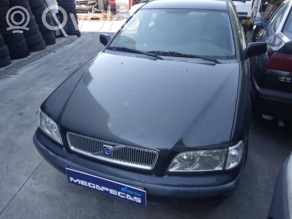 S40, V40 S40, V40