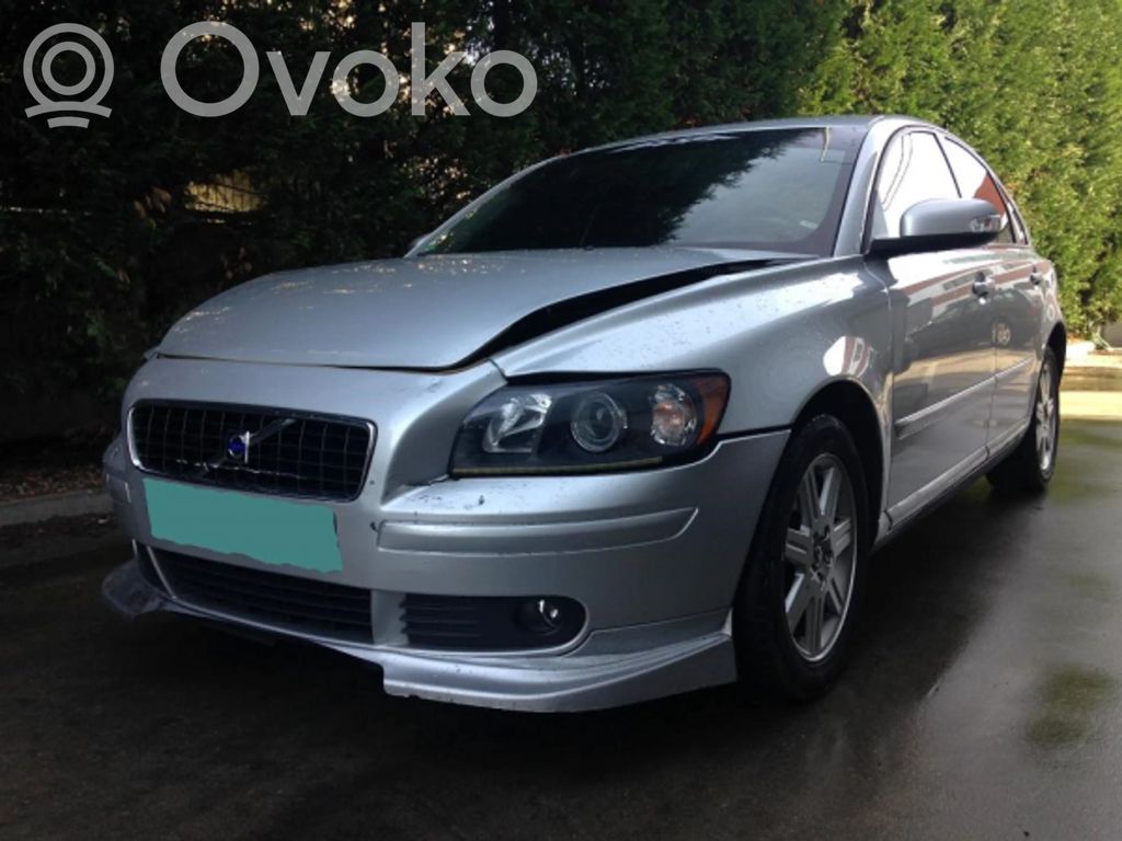 S40 S40, V40