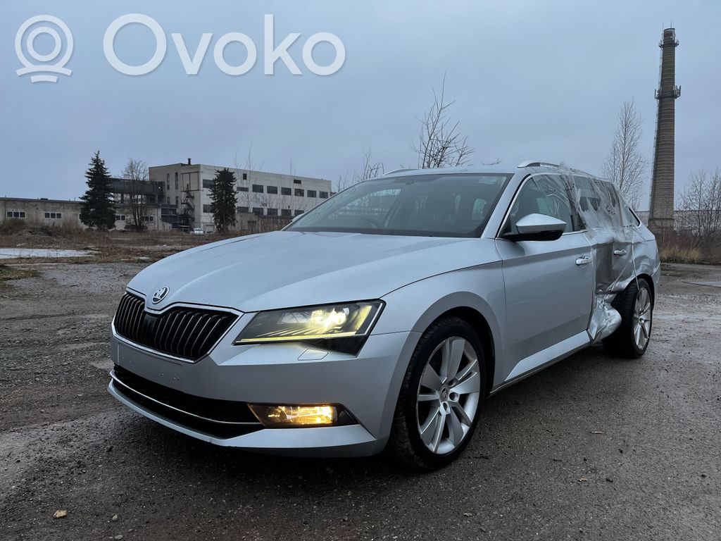 Superb B8 (3V) Superb  3V0831111