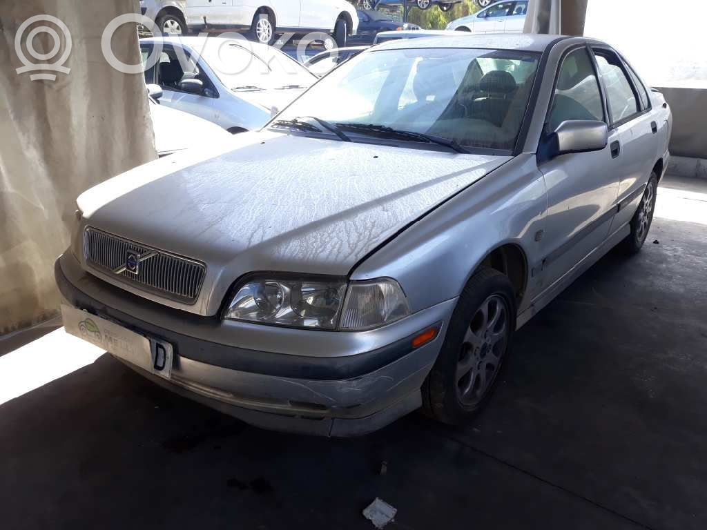 S40, V40 S40, V40  8251395
