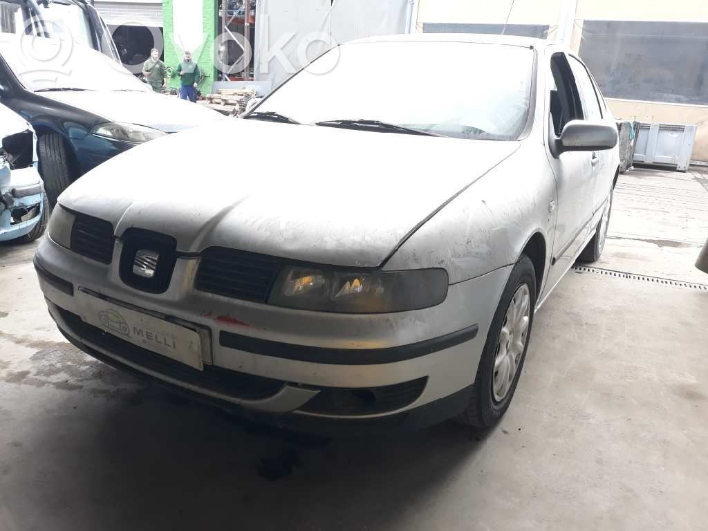 Leon (1M) Leon  443937527