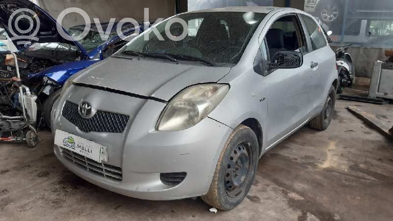 Yaris Yaris  30358