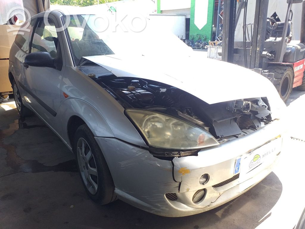 Focus Focus  YS6Q6675AD