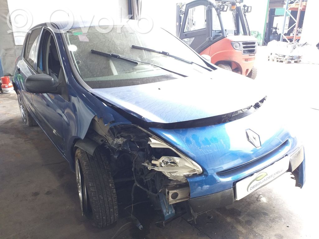 Clio III Clio  7701208838