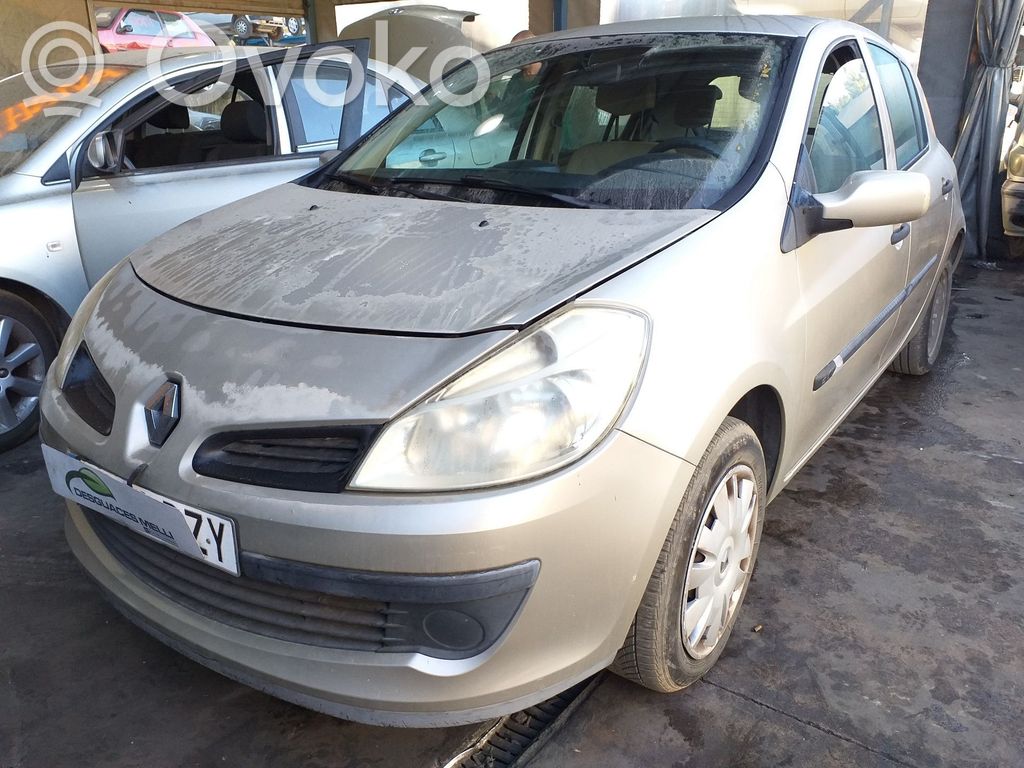 Clio III Clio  8200300125