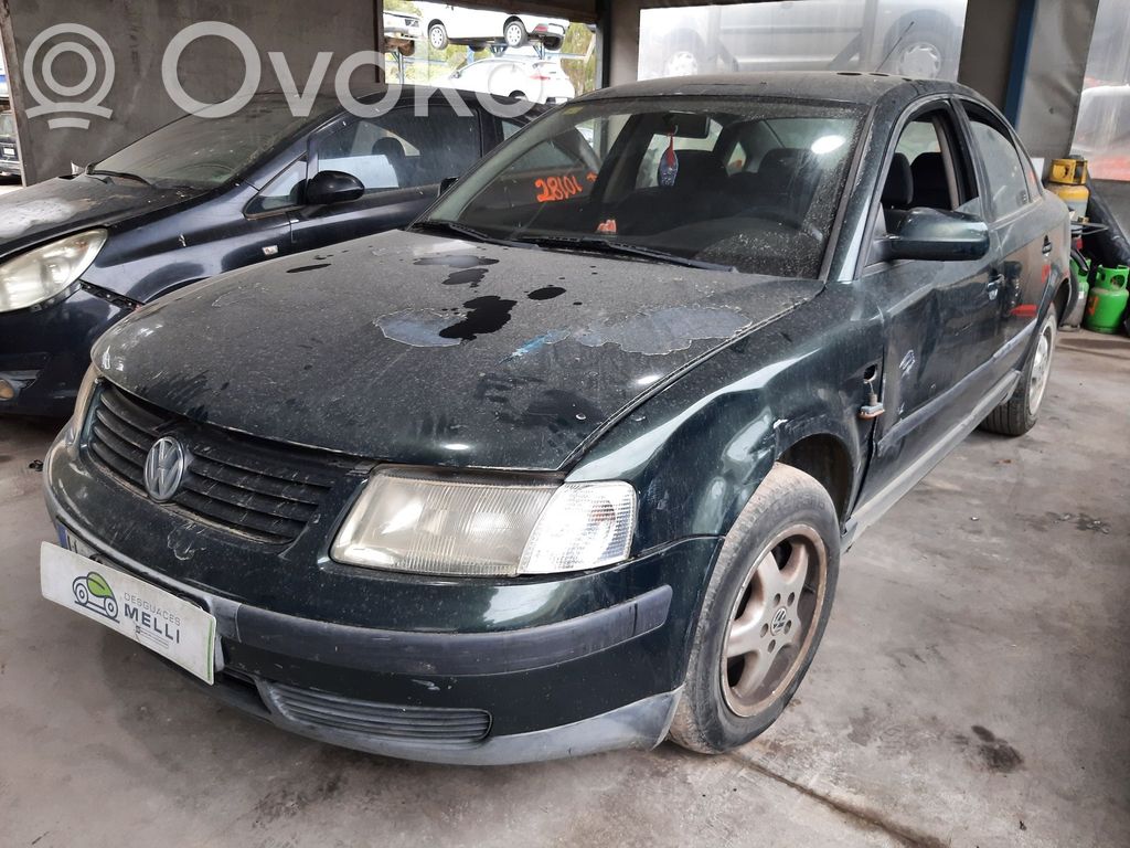 PASSAT B5 Passat  8D0907558F