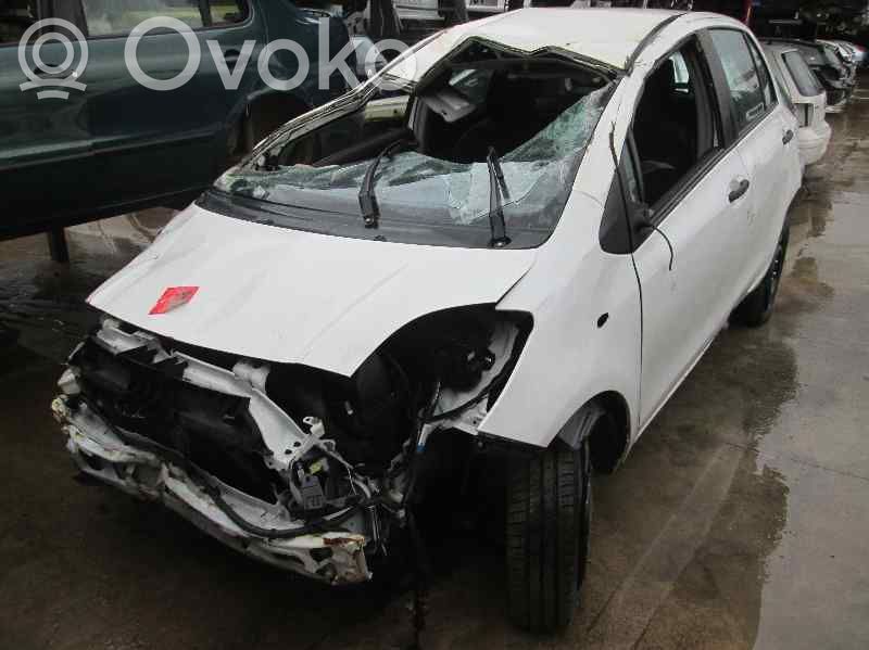 Yaris Yaris  445100D012