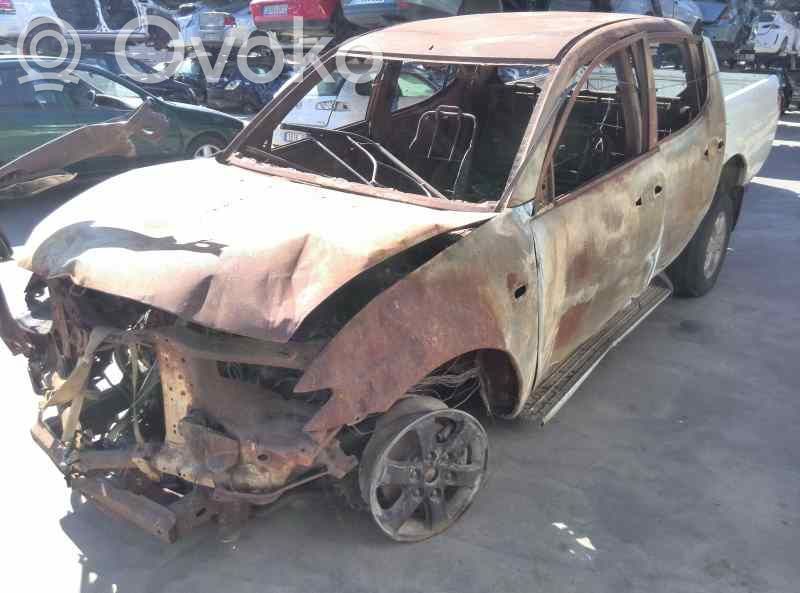 L200 L200, L300, L400 Space Gear  MN171120