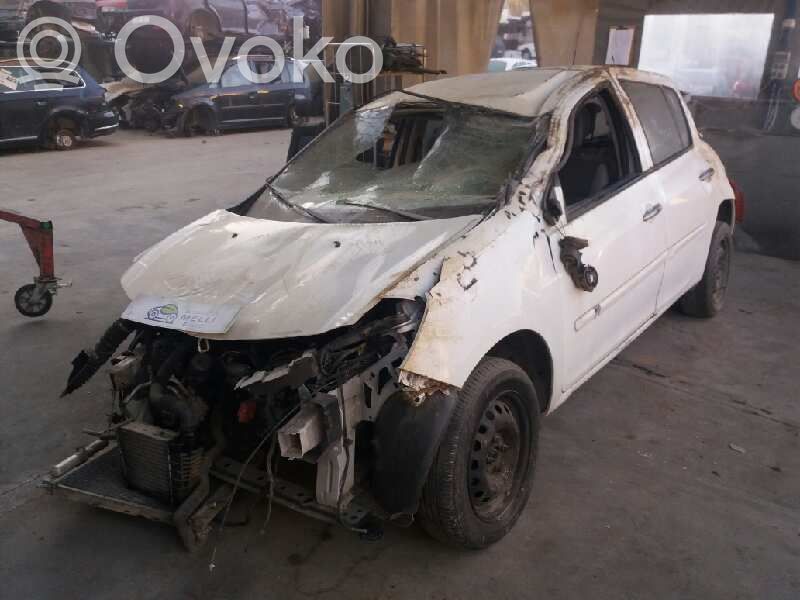 Clio III Clio  8200291154