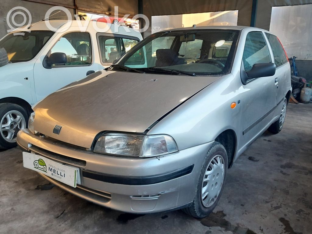 Punto (176) Punto  46545152
