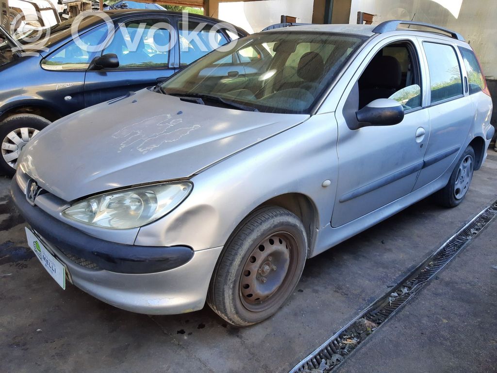 206 206, 206+  9648213777