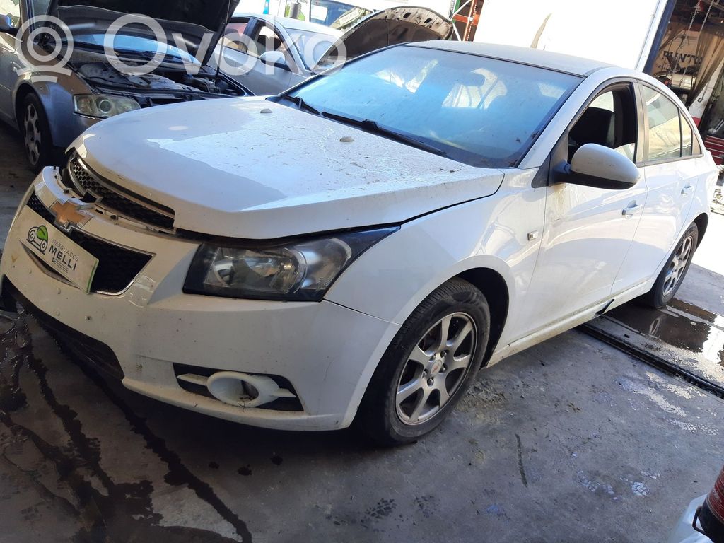 Cruze Cruze  25799293