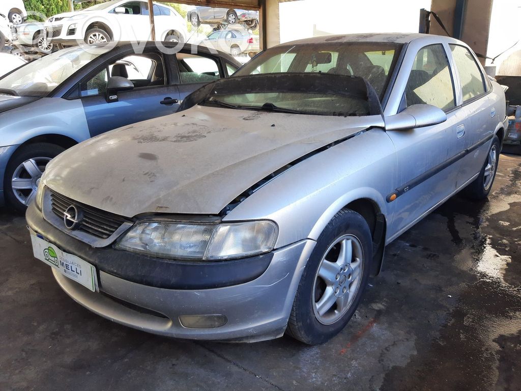 Vectra B Vectra  0001107045