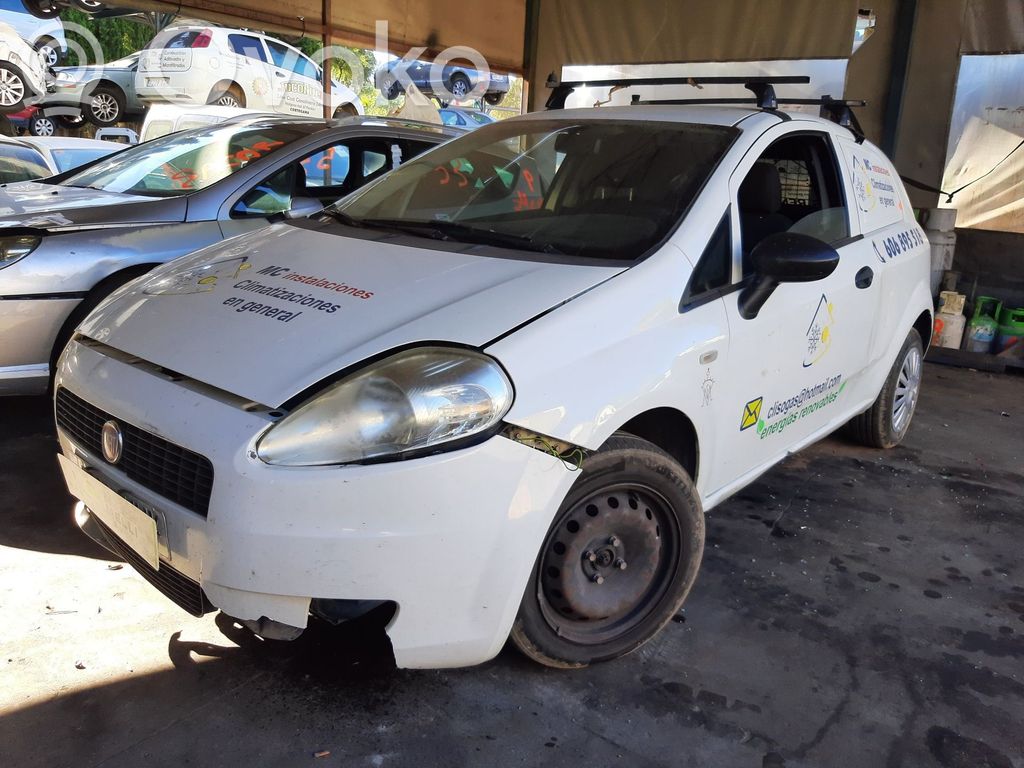 Grande Punto Grande Punto  71744440