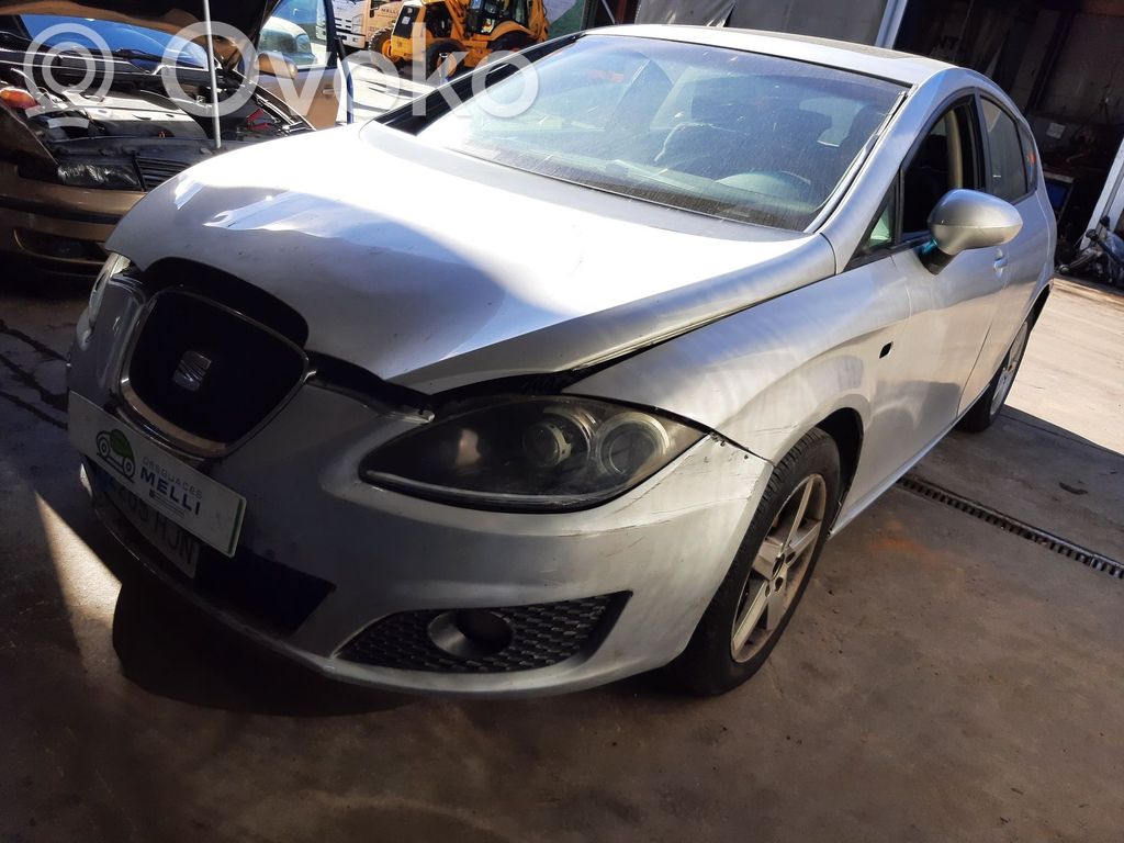 Leon (1P) Leon  03L102