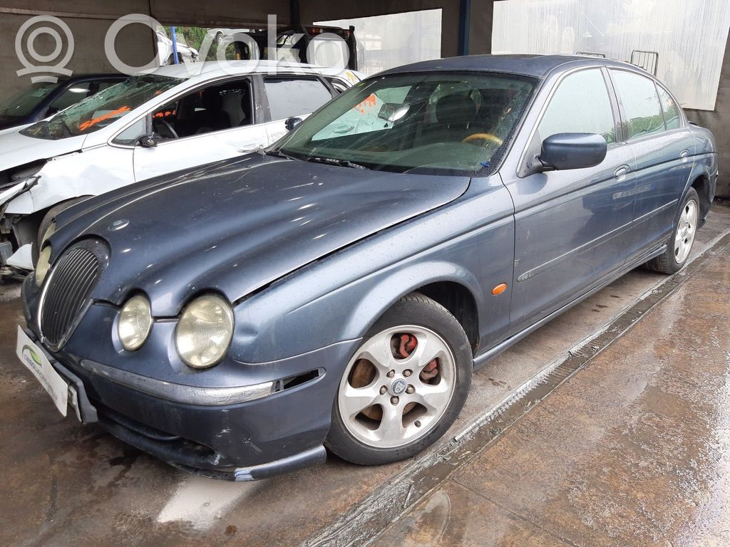 S-Type S-Type  XR82935