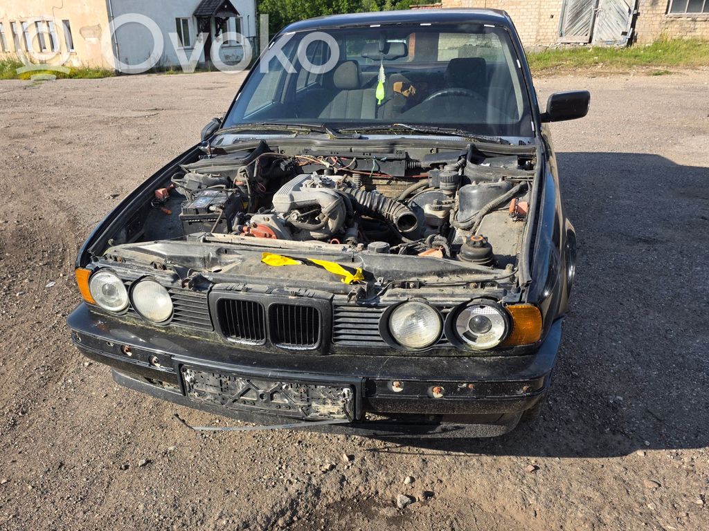 5 E34 Series 5  8351653