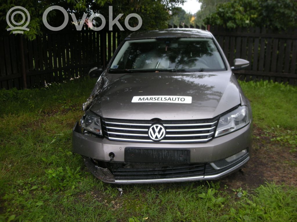 PASSAT B7 Passat  3C5857806K