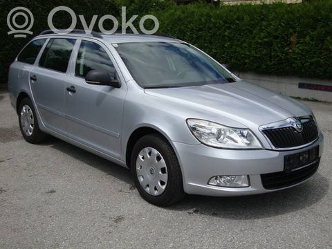 Octavia Mk3 (5E) Octavia  1Z0035729C