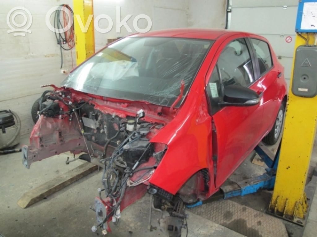 Yaris Yaris  838000DP50