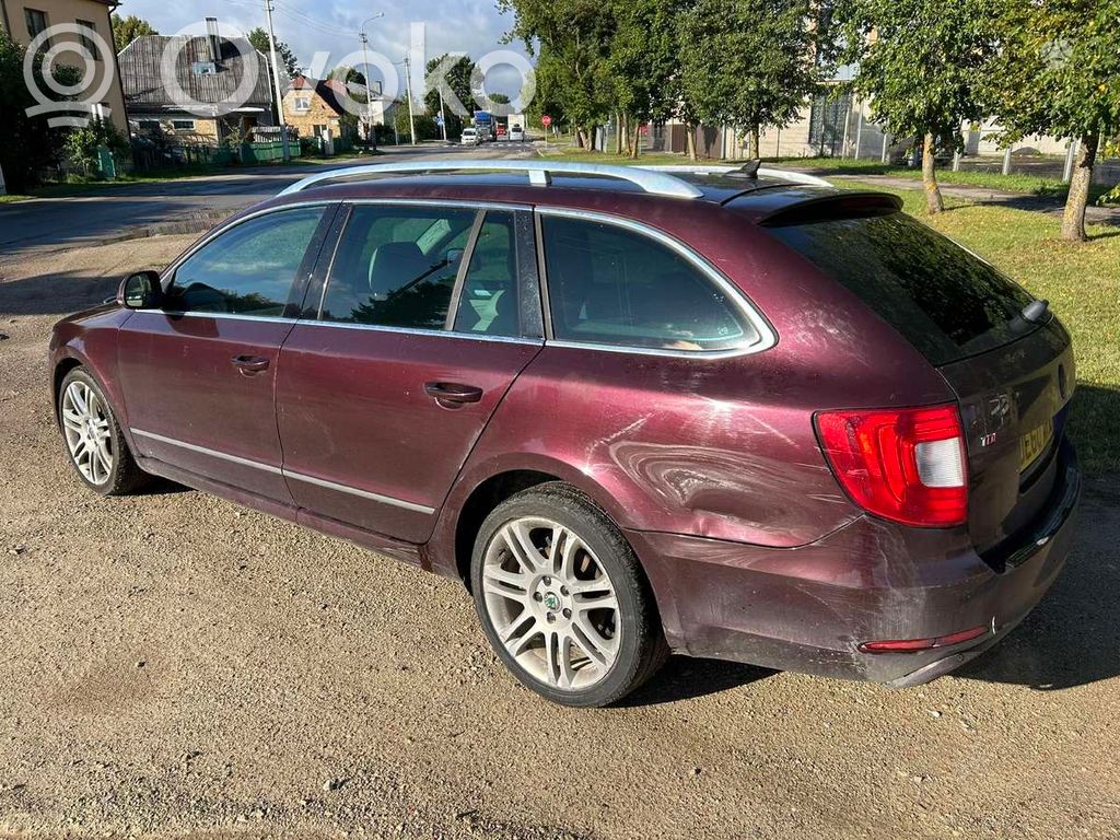 Superb B6 (3T) Superb  3T2920941H