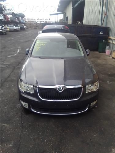 Superb B6 (3T) Superb  6F906262AC