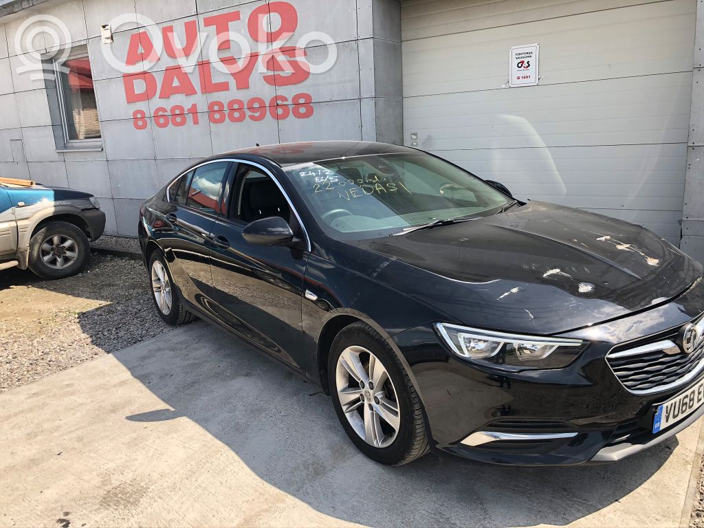 Insignia B Insignia  55502863