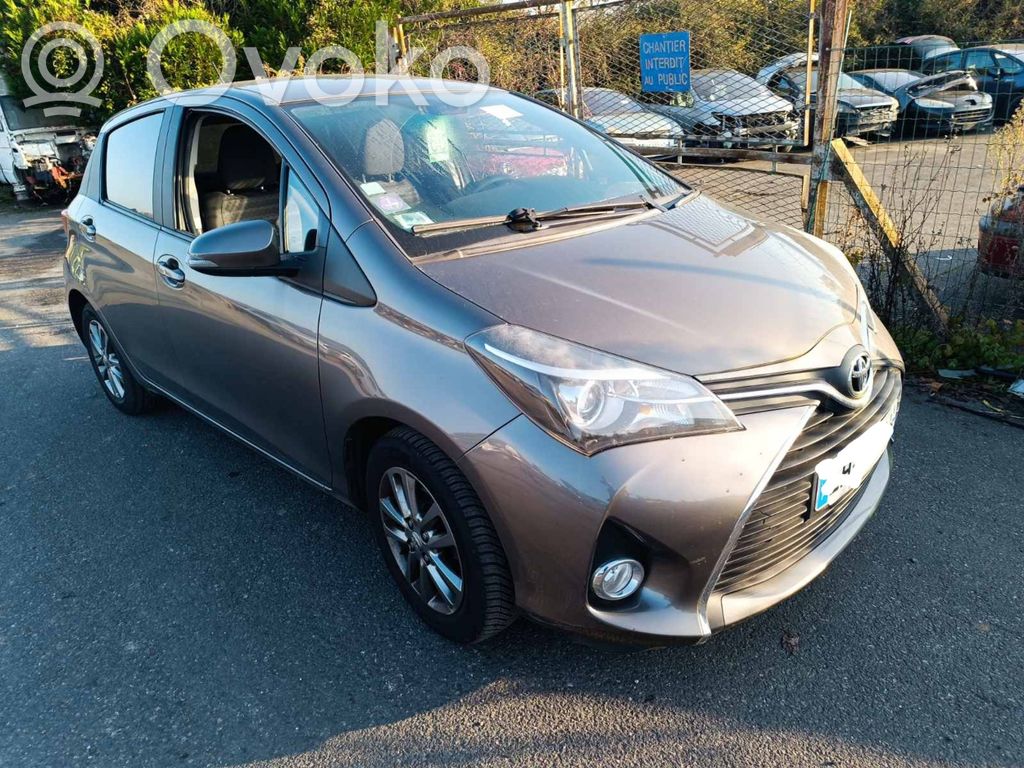 Yaris Yaris  8946552740