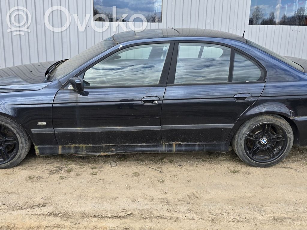 5 E39 Series 5  8352165