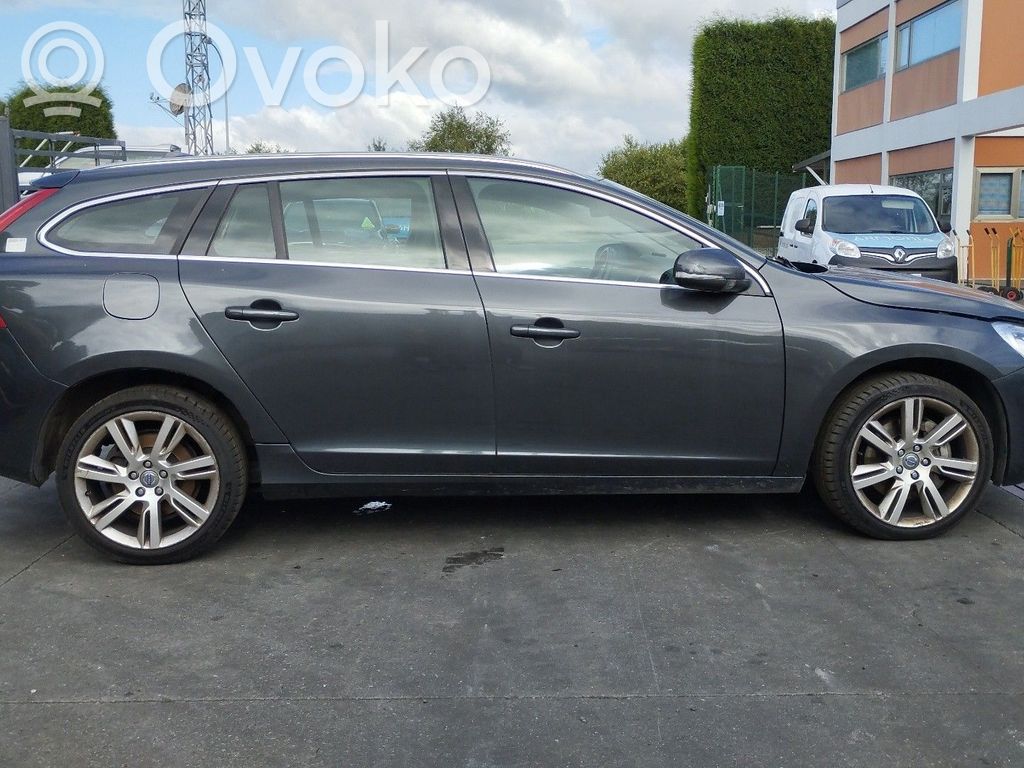 V60 V60, V60 Cross Country  31272011